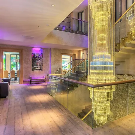 Monaco Villa